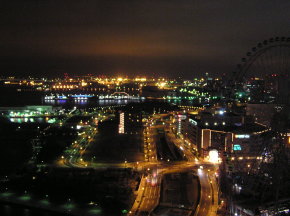 ホテルから横浜の夜景