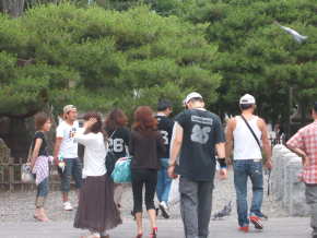 長野善光寺にも「２６」千葉ロッテファンが溢れていました